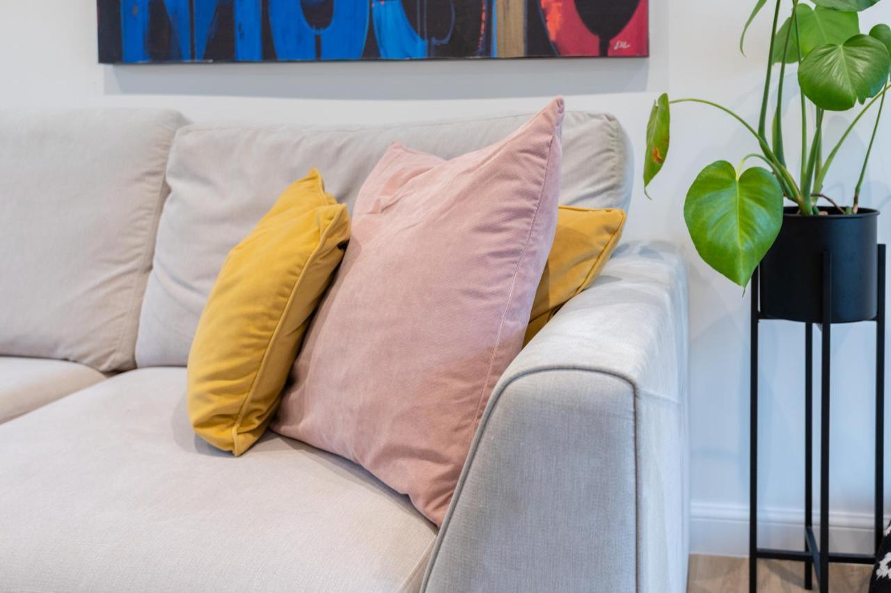 The Pinkish House - 4 Bed Home In The Town Centre Blairgowrie and Rattray Екстер'єр фото